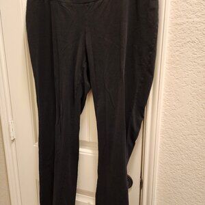 Avenue Black Leggings 18